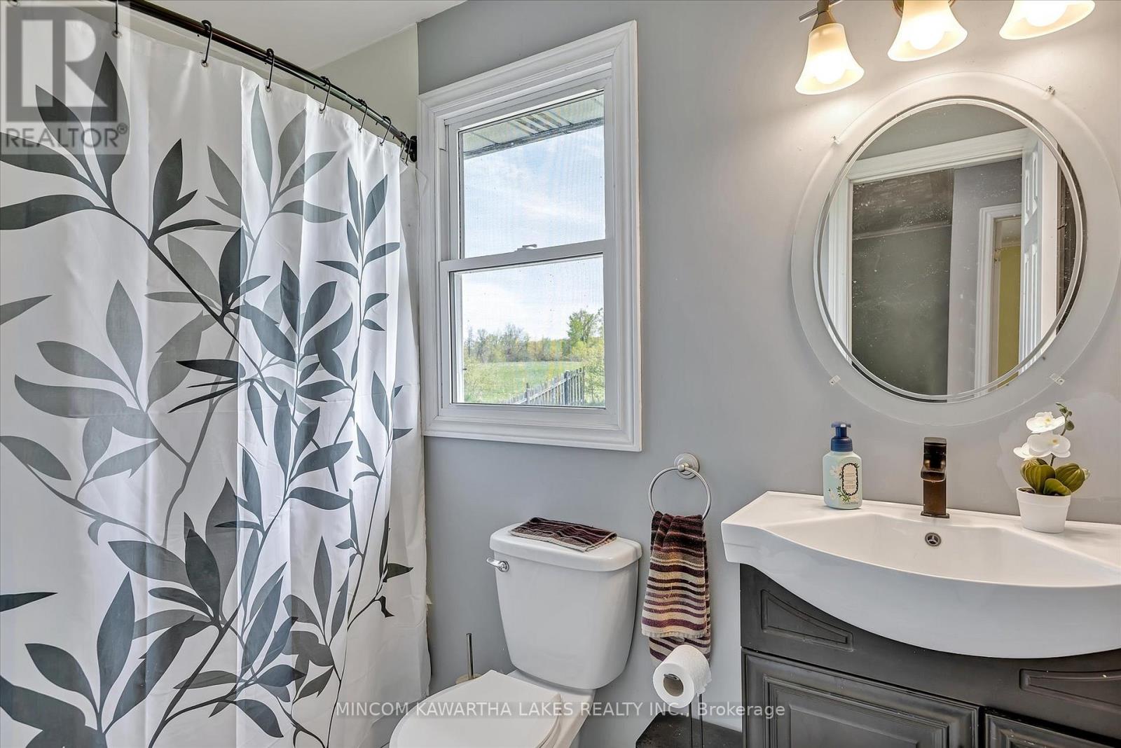 1405 Hiawatha Line, Otonabee-South Monaghan, Ontario  K9J 6X8 - Photo 18 - X12373406