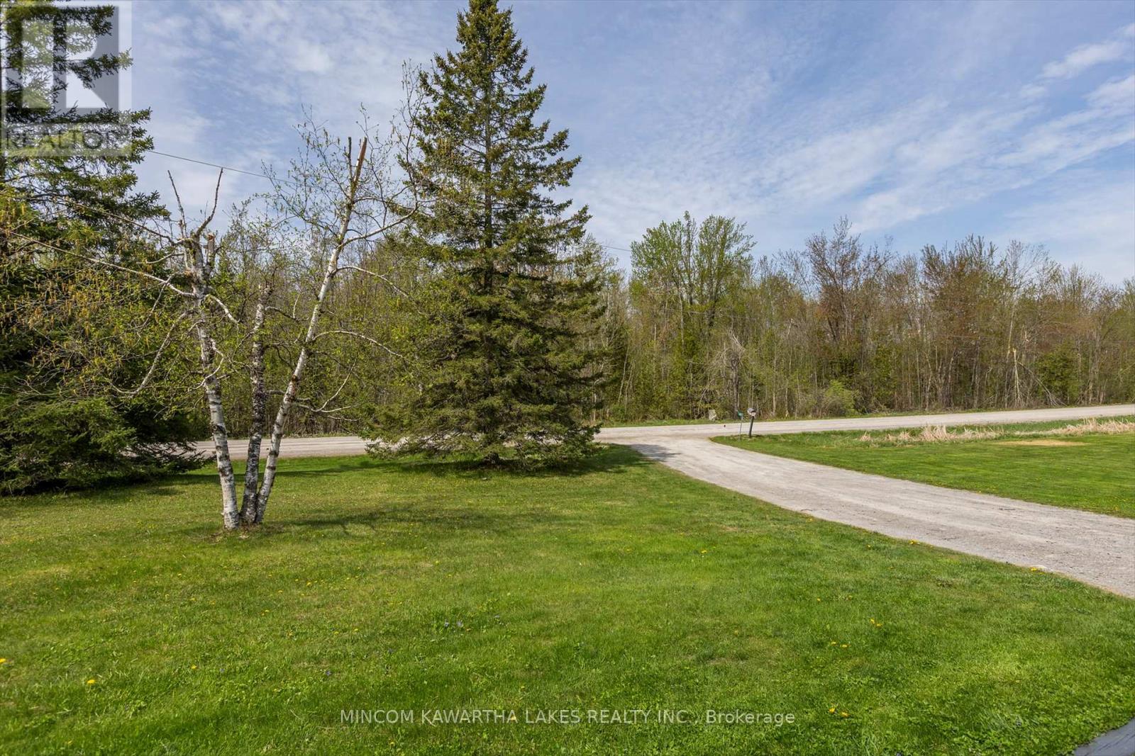 1405 Hiawatha Line, Otonabee-South Monaghan, Ontario  K9J 6X8 - Photo 26 - X12373406