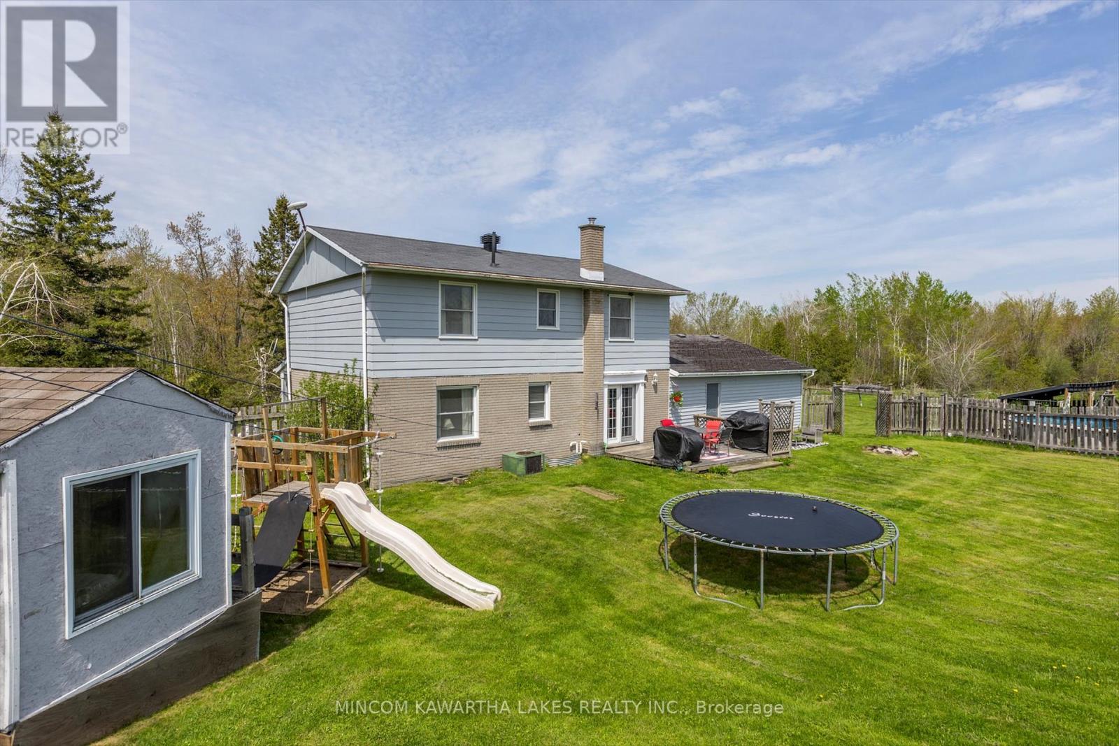 1405 Hiawatha Line, Otonabee-South Monaghan, Ontario  K9J 6X8 - Photo 30 - X12373406