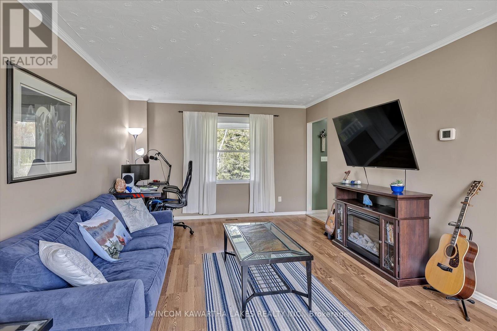 1405 Hiawatha Line, Otonabee-South Monaghan, Ontario  K9J 6X8 - Photo 7 - X12373406