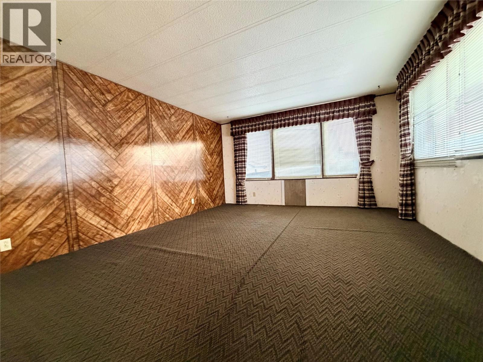 2210 34th Avenue N, Cranbrook, British Columbia  V1C 4L6 - Photo 7 - 10373824