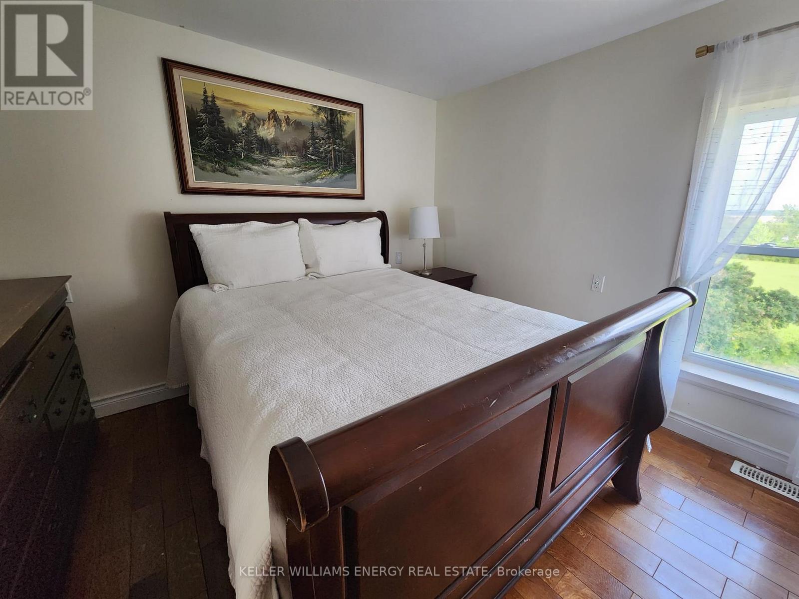 182 Bethel Road, Prince Edward County (Sophiasburg Ward), Ontario  K0K 2T0 - Photo 8 - X12735570