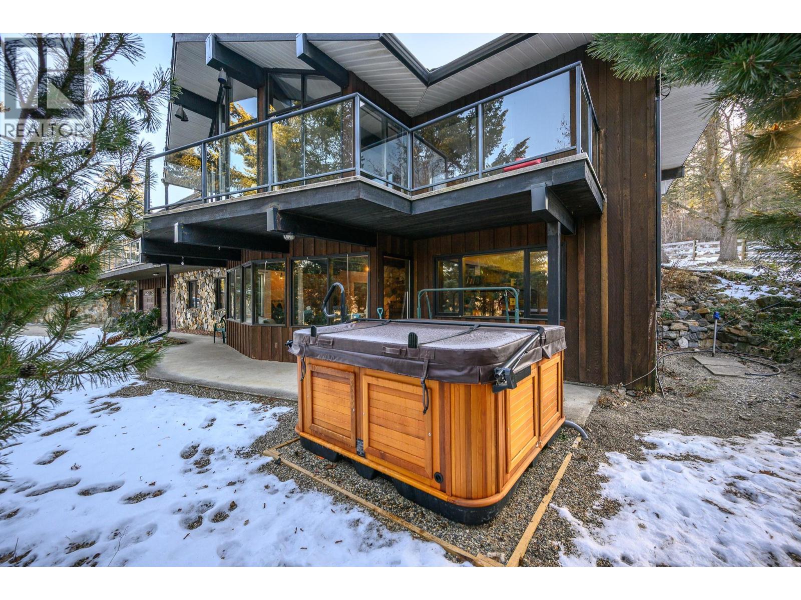 5860 Learmouth Road, Lavington, British Columbia  V1B 3E6 - Photo 49 - 10374014