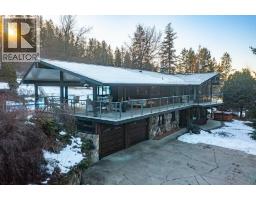 5860 Learmouth Road, lavington, British Columbia