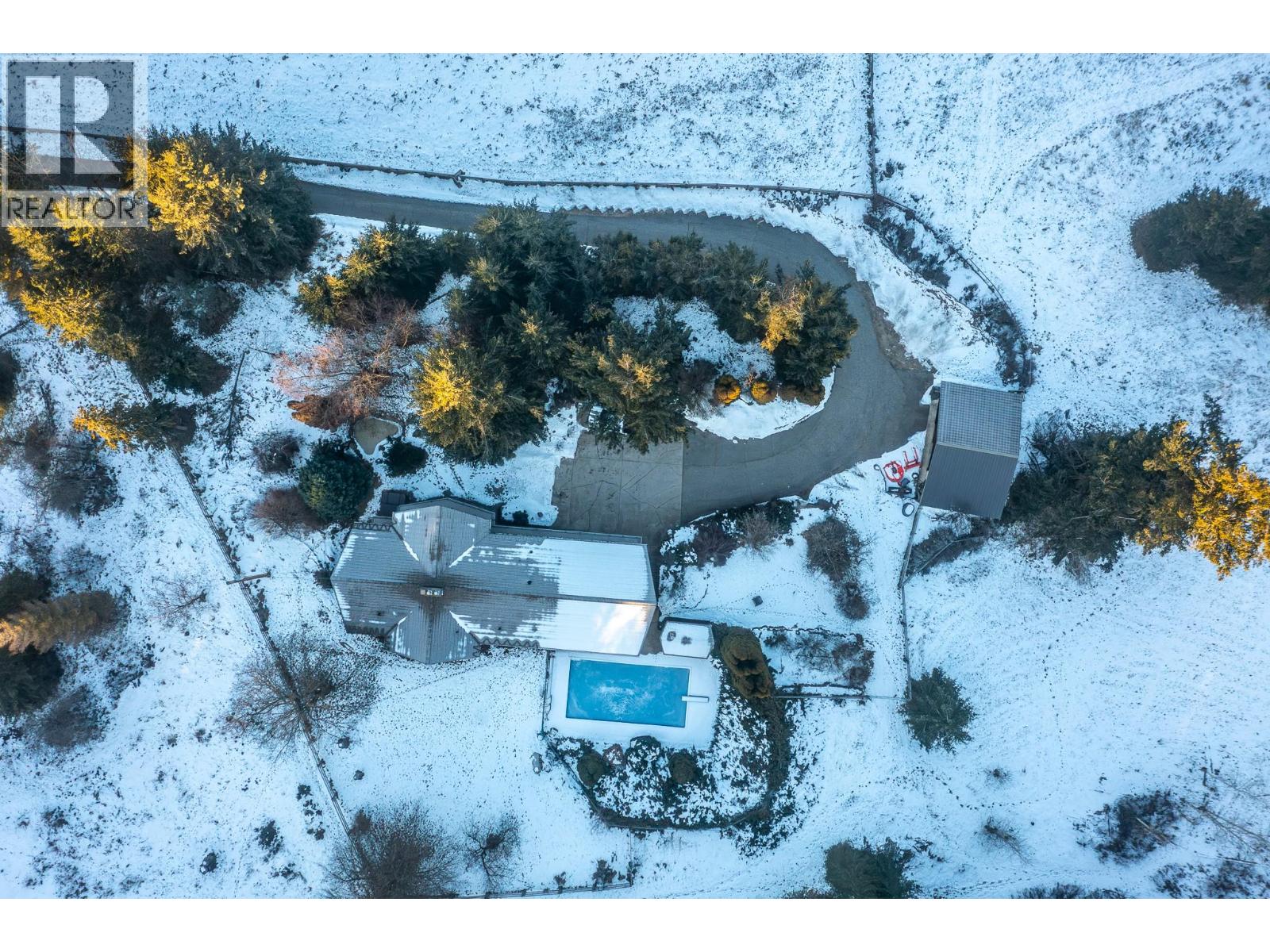 5860 Learmouth Road, Lavington, British Columbia  V1B 3E6 - Photo 69 - 10374014