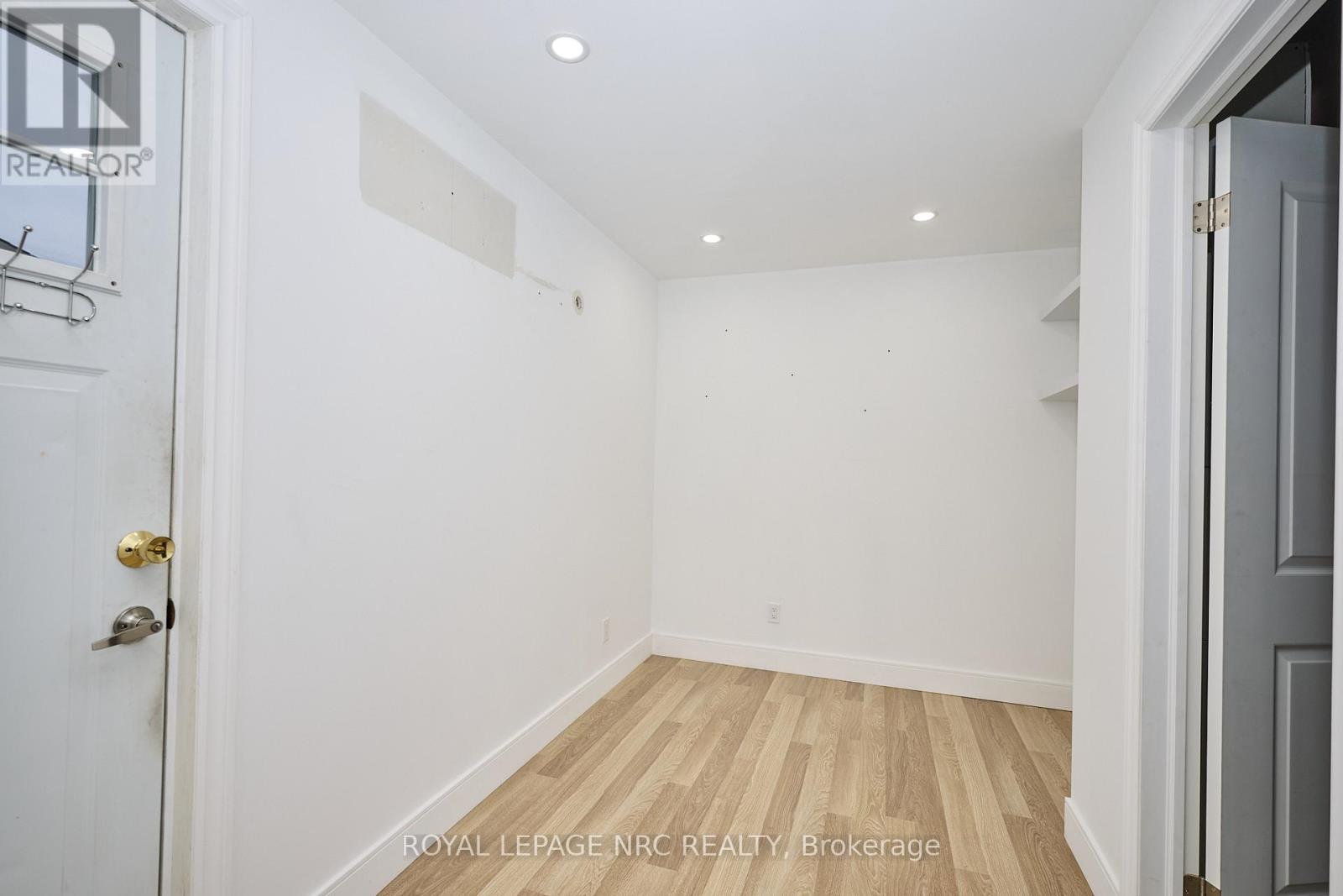 6796 Stokes Street, Niagara Falls, Ontario  L2G 2H1 - Photo 32 - X12667874