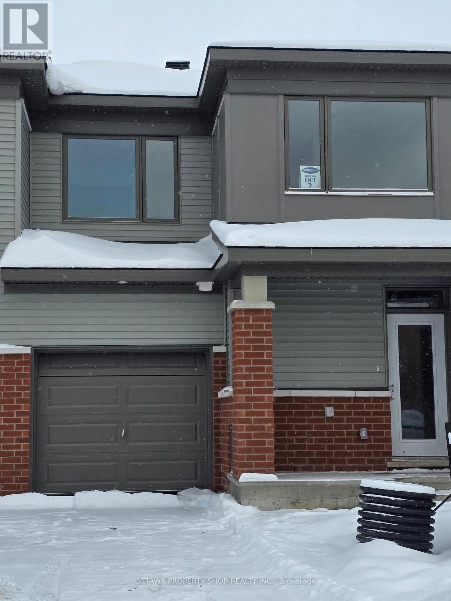 303 Cornflower Row, Ottawa, Ontario  K0A 2Z0 - Photo 1 - X12735620