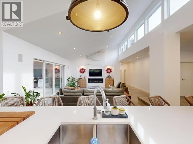 7900 Butler Rd, Powell River, British Columbia   - Photo 15 - 19607