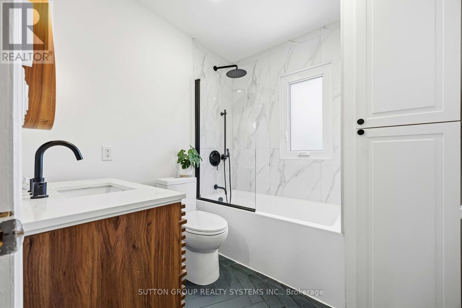 62 Robina Avenue, Toronto, Ontario  M6C 3Y7 - Photo 14 - C12735566