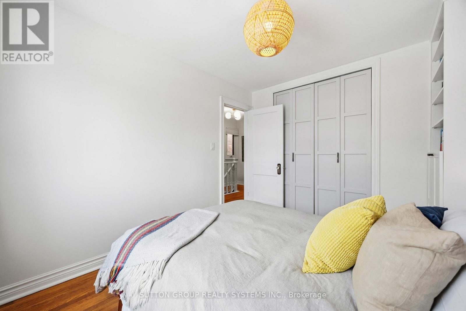 62 Robina Avenue, Toronto, Ontario  M6C 3Y7 - Photo 17 - C12735566