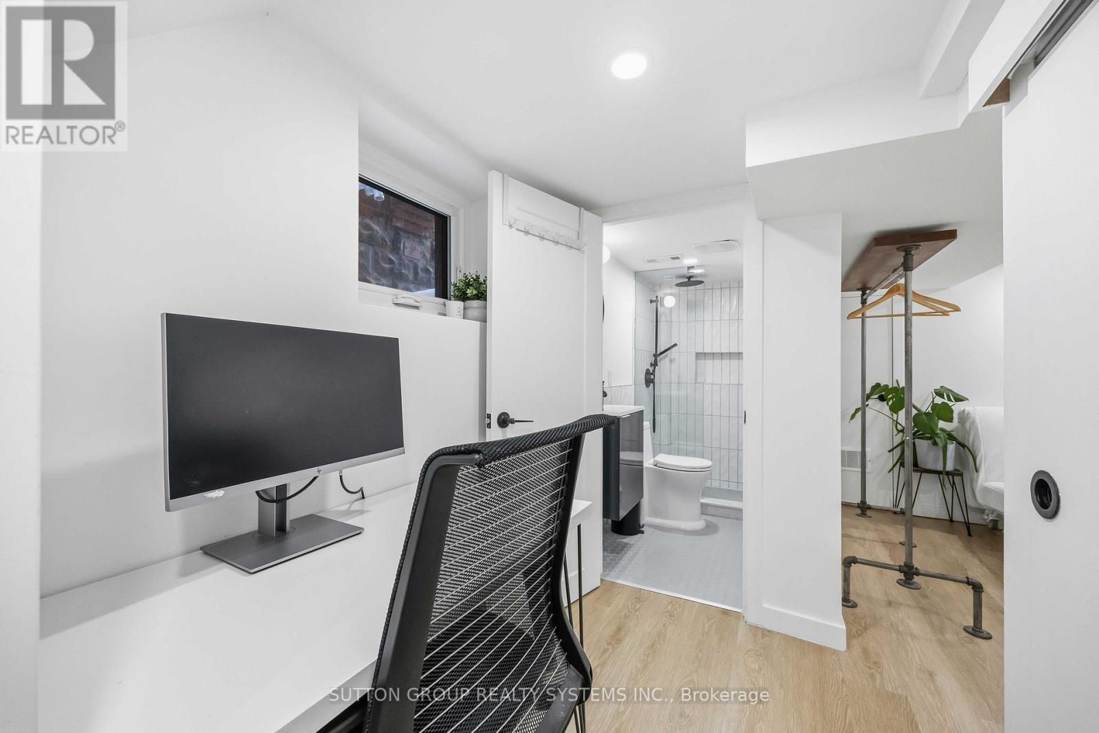 62 Robina Avenue, Toronto, Ontario  M6C 3Y7 - Photo 24 - C12735566