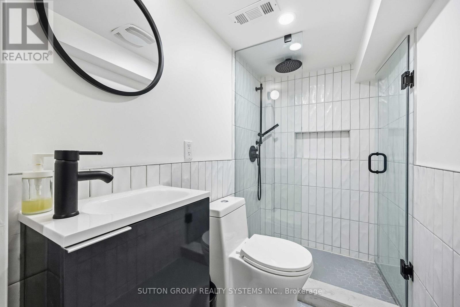 62 Robina Avenue, Toronto, Ontario  M6C 3Y7 - Photo 25 - C12735566