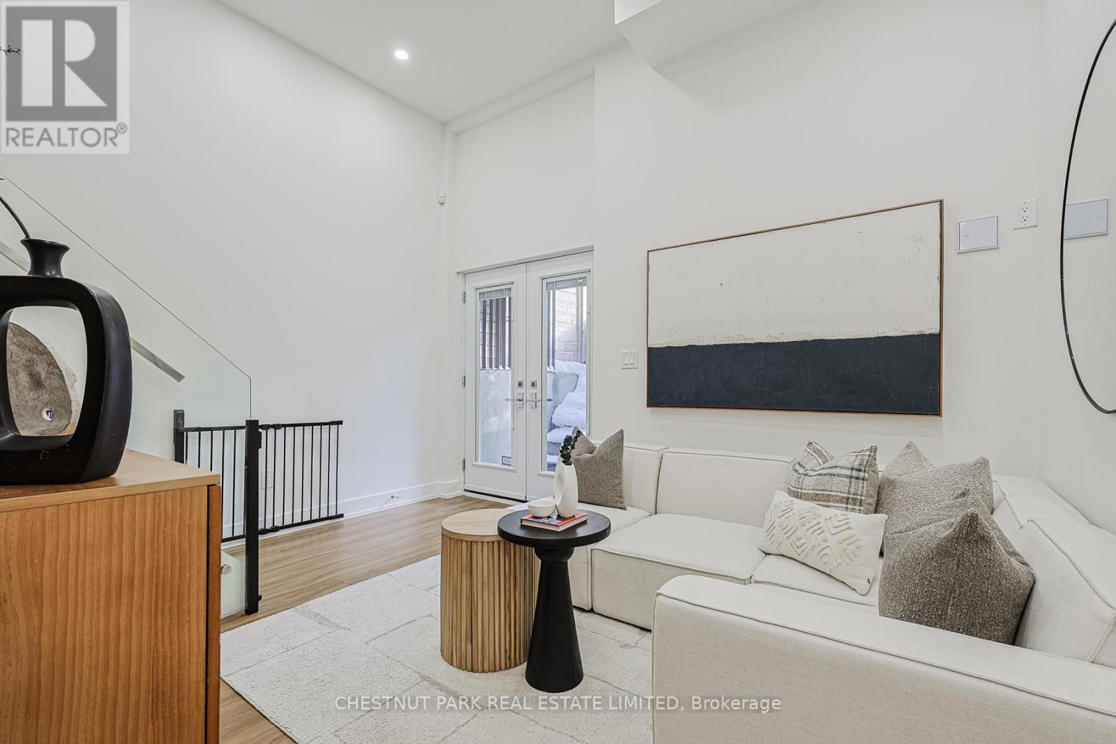 599 Soudan Avenue, Toronto, Ontario  M4S 1X1 - Photo 34 - C12735590