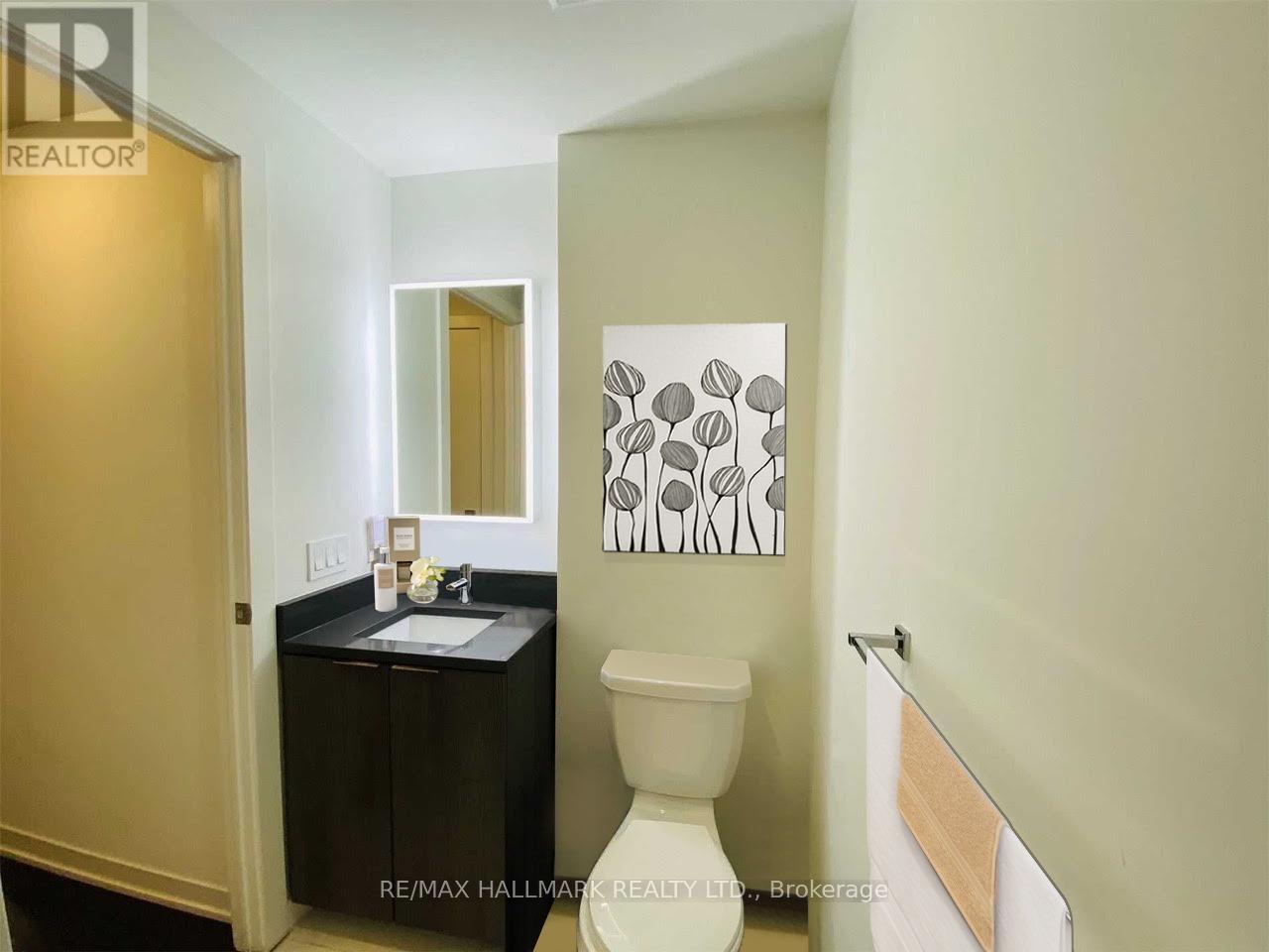 419 - 223 St Clair Avenue W, Toronto, Ontario  M4V 1R3 - Photo 7 - C12735652