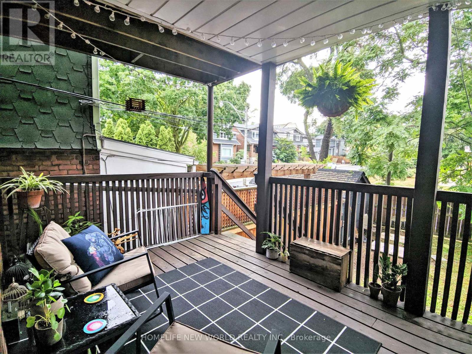 Main - 258 Kenilworth Avenue, Toronto, Ontario  M4L 3S8 - Photo 10 - E12735660