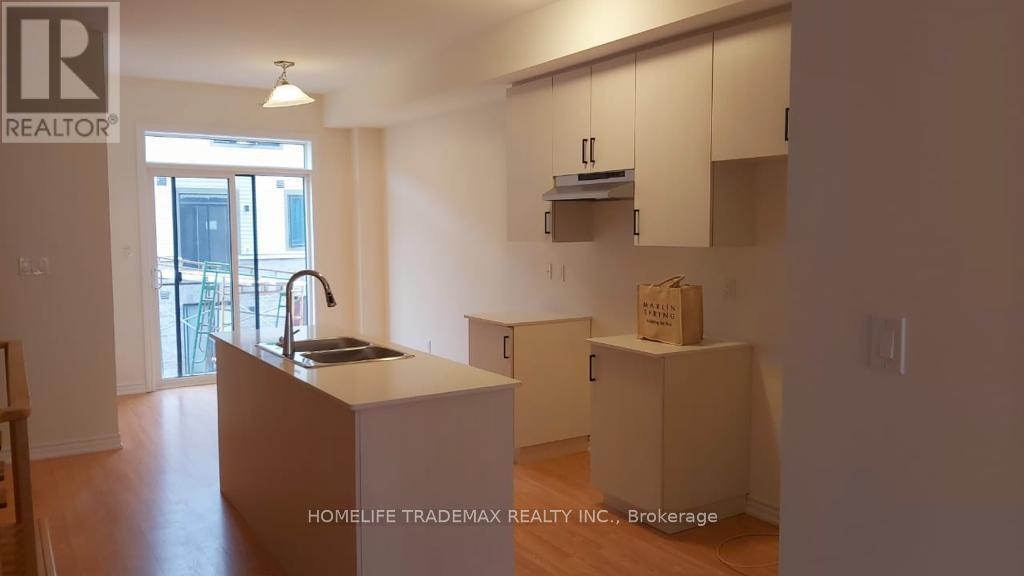 771 Eddystone Path, Oshawa, Ontario  L1H 0A7 - Photo 2 - E12735664