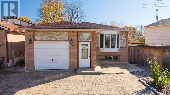 187 CURREY CRESCENT, Newmarket, Ontario