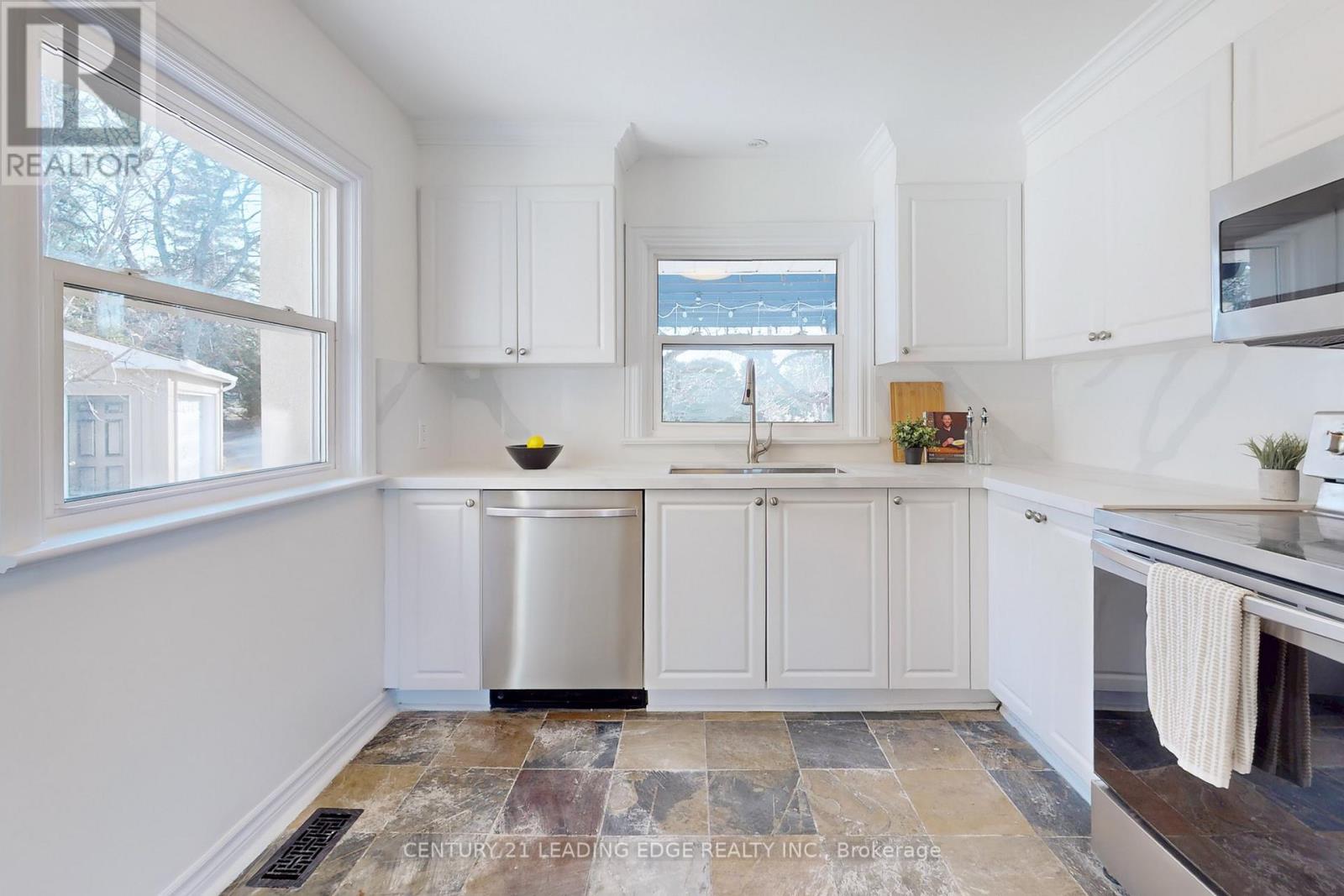 14489 Highway 48, Whitchurch-Stouffville, Ontario  L4A 7X3 - Photo 13 - N12735630