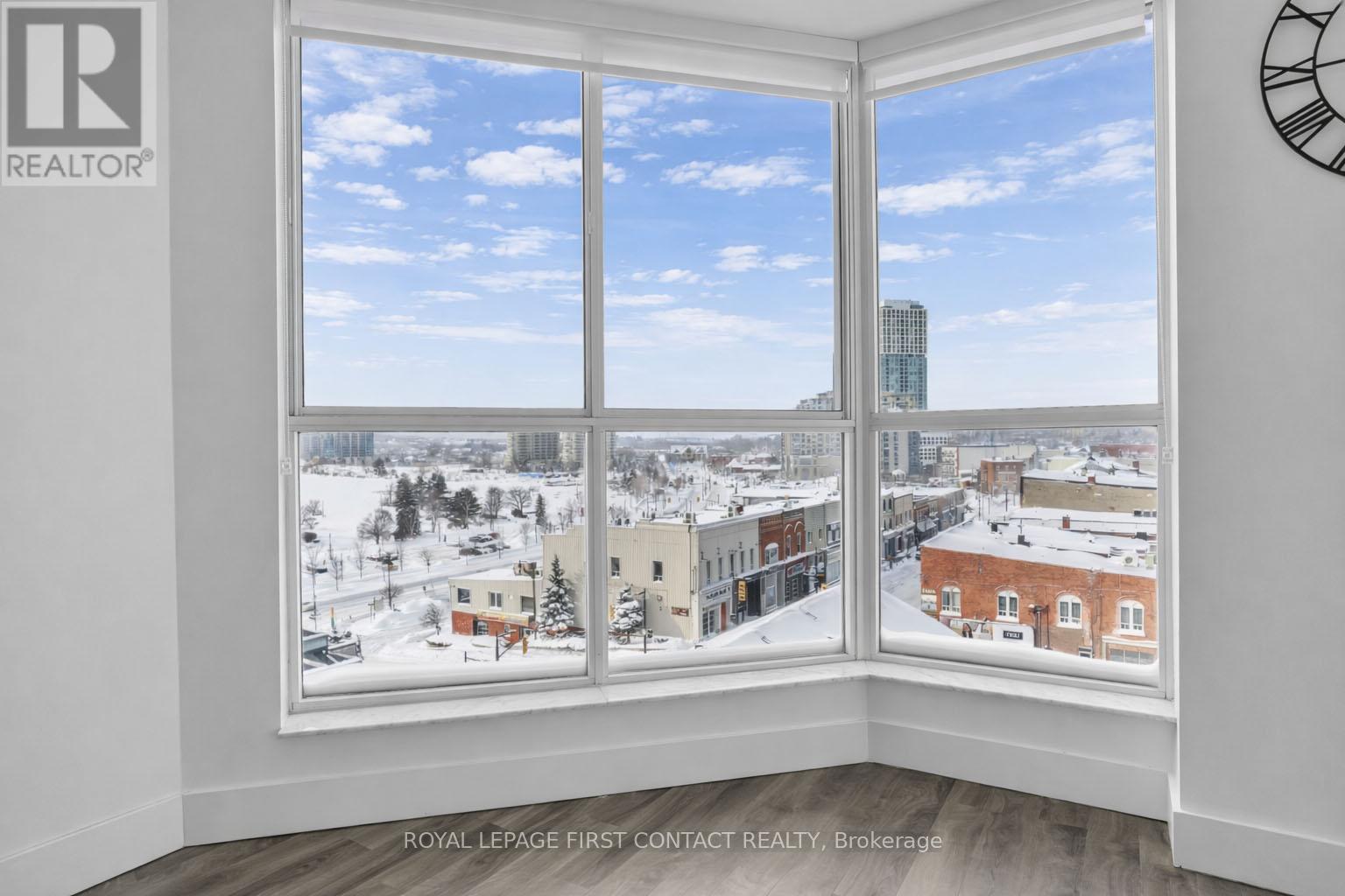 605 - 140 Dunlop Street E, Barrie, Ontario  L4M 6H9 - Photo 3 - S12735622