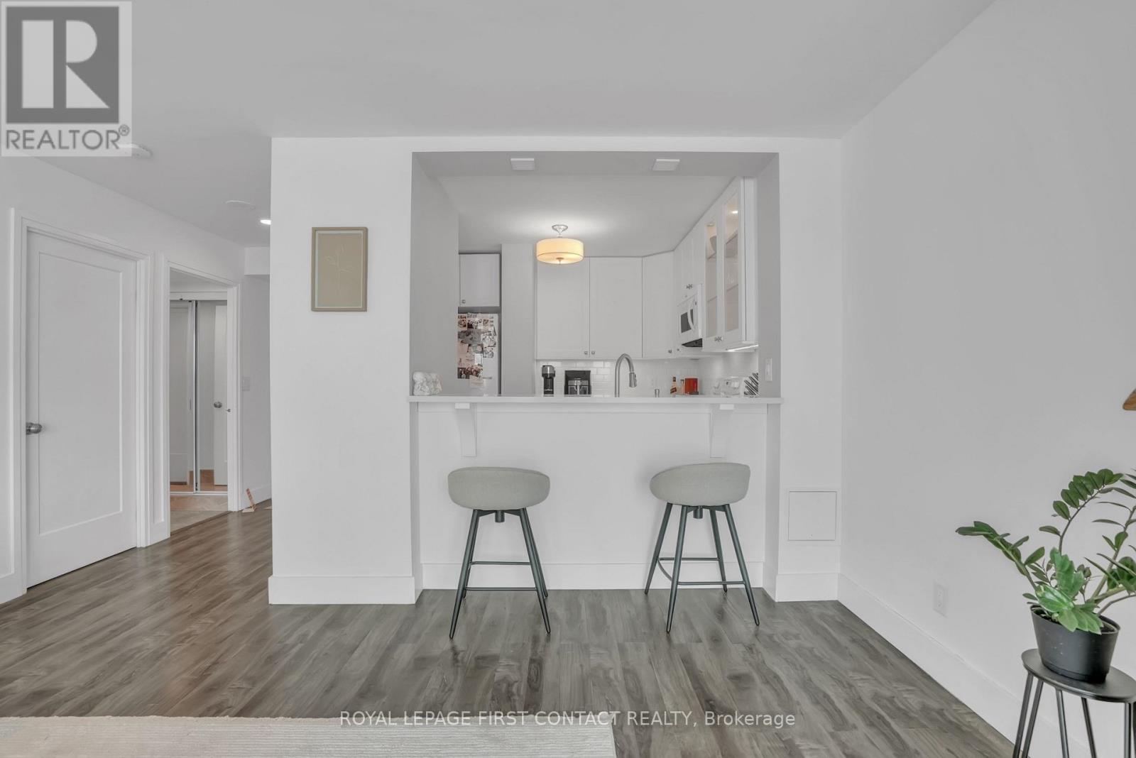 605 - 140 Dunlop Street E, Barrie, Ontario  L4M 6H9 - Photo 9 - S12735622