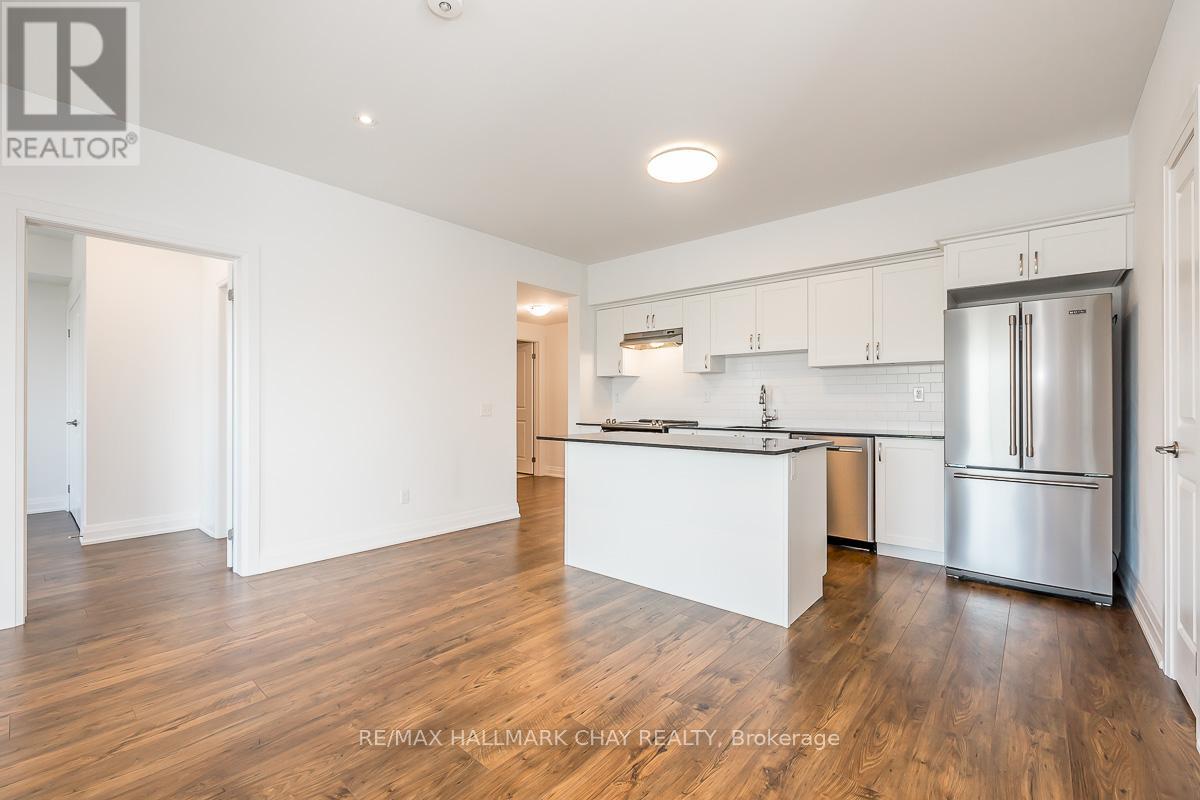 402 - 299 Cundles Road E, Barrie, Ontario  L4M 0K9 - Photo 9 - S12735644