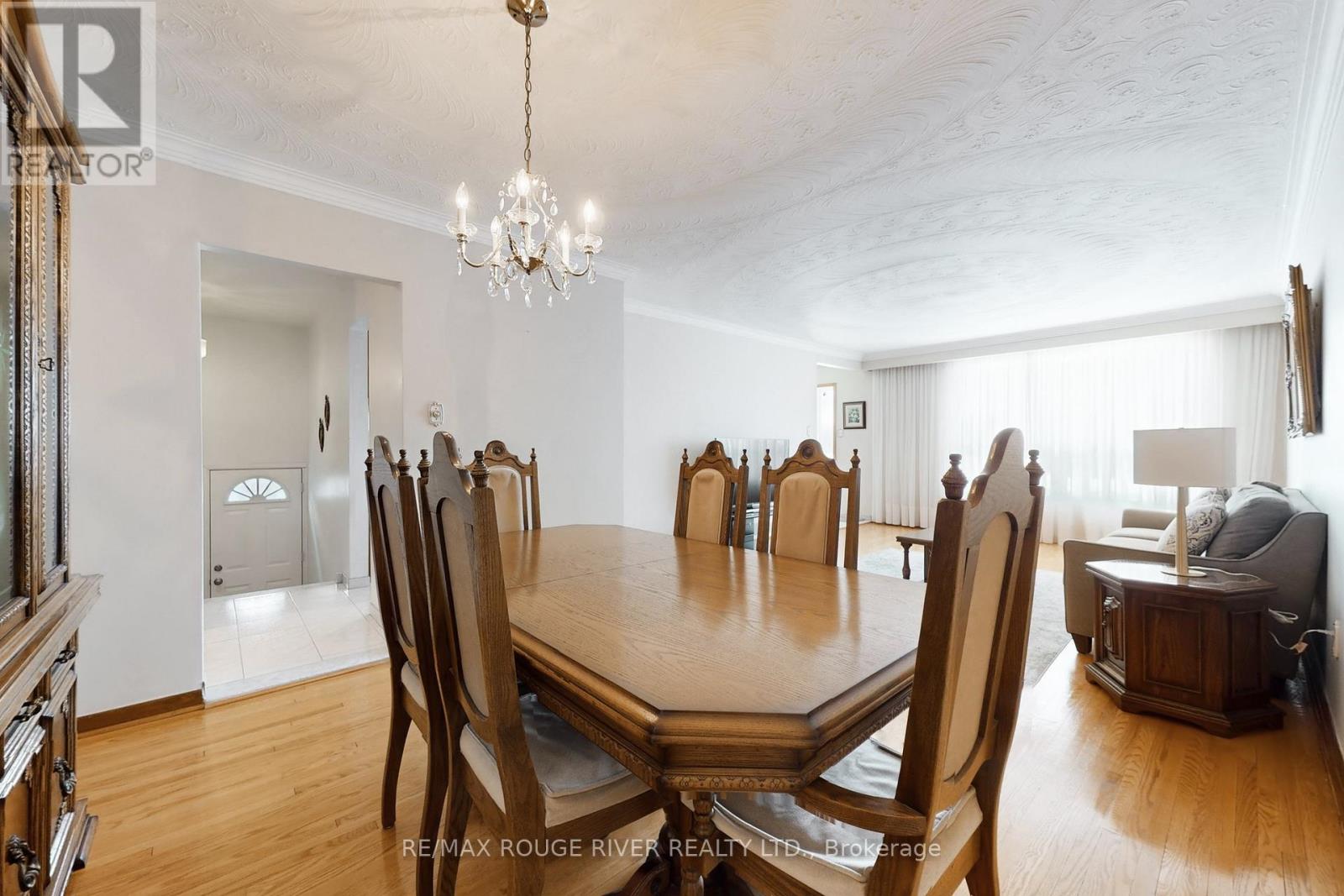 224 Fairglen Avenue, Toronto, Ontario  M1W 1B1 - Photo 15 - E12734896