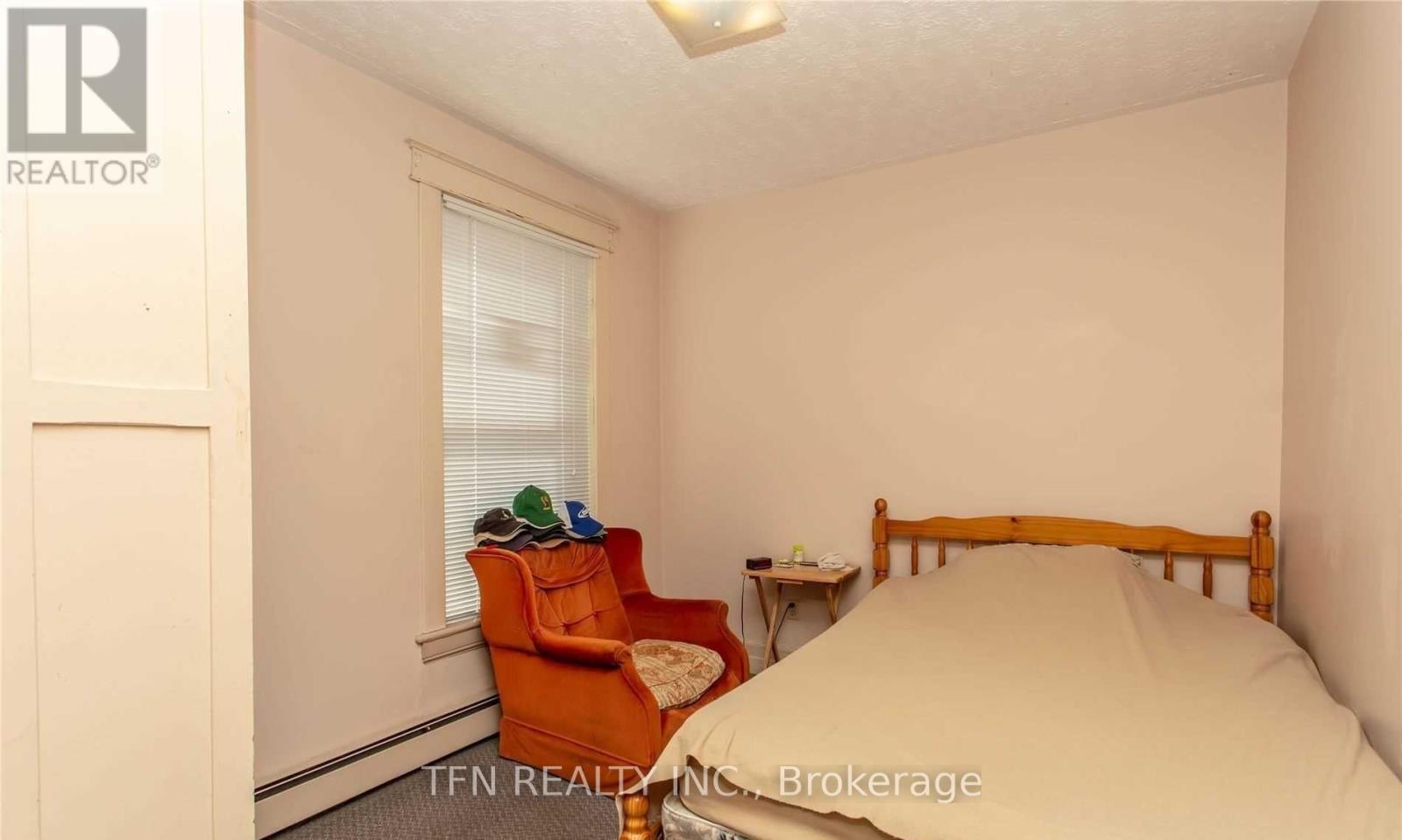 135-137 Queenston Street, St. Catharines, Ontario  L2R 2Z8 - Photo 22 - X12724628