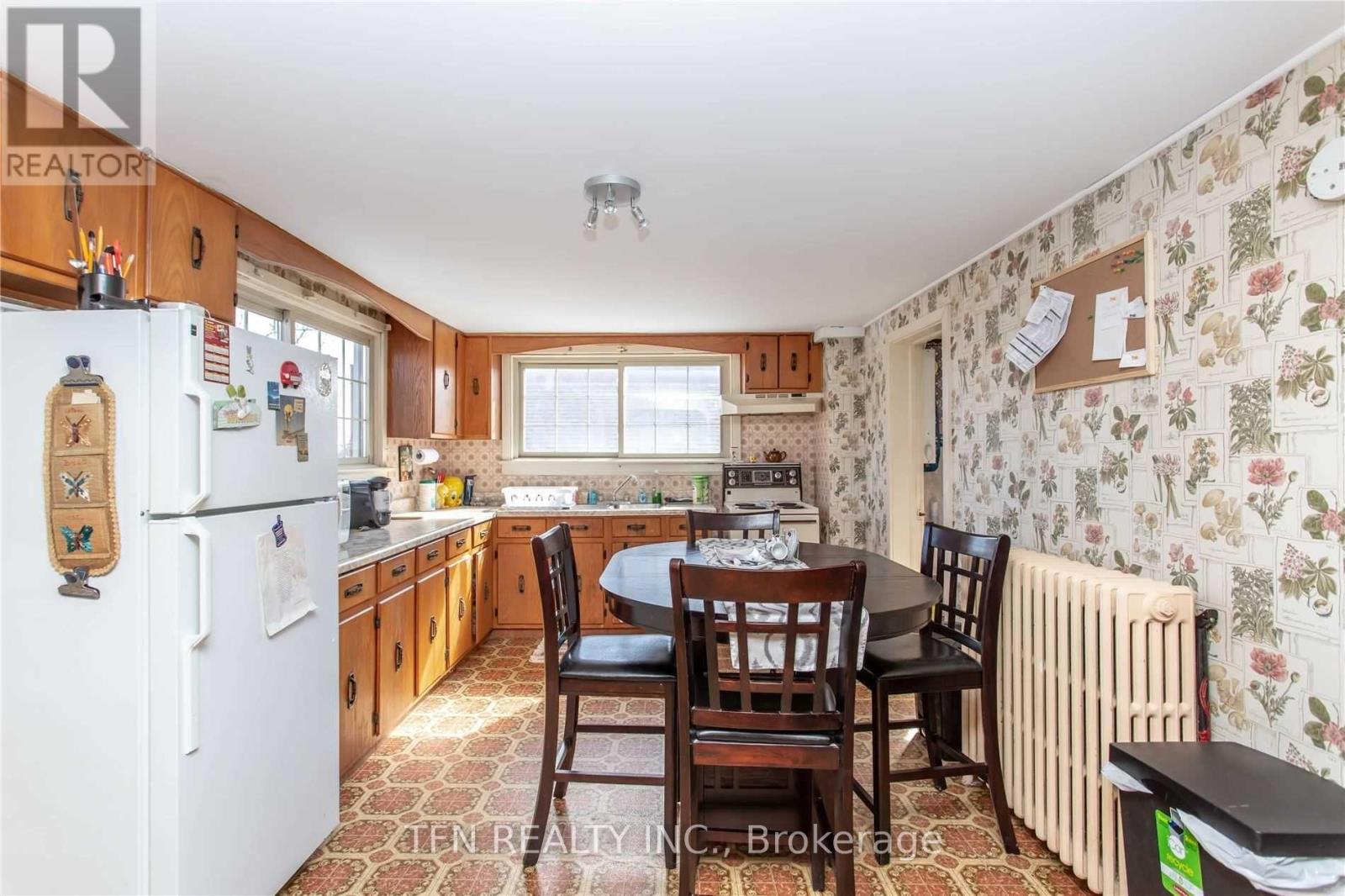 135-137 Queenston Street, St. Catharines, Ontario  L2R 2Z8 - Photo 26 - X12724628