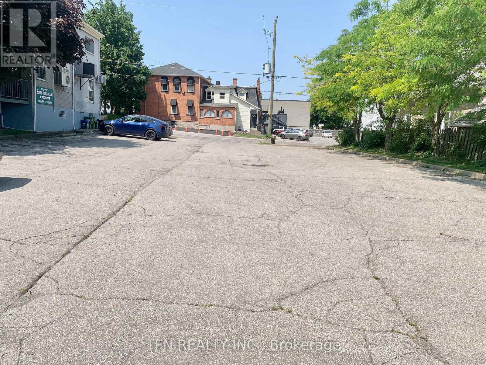 135-137 Queenston Street, St. Catharines, Ontario  L2R 2Z8 - Photo 15 - X12724628