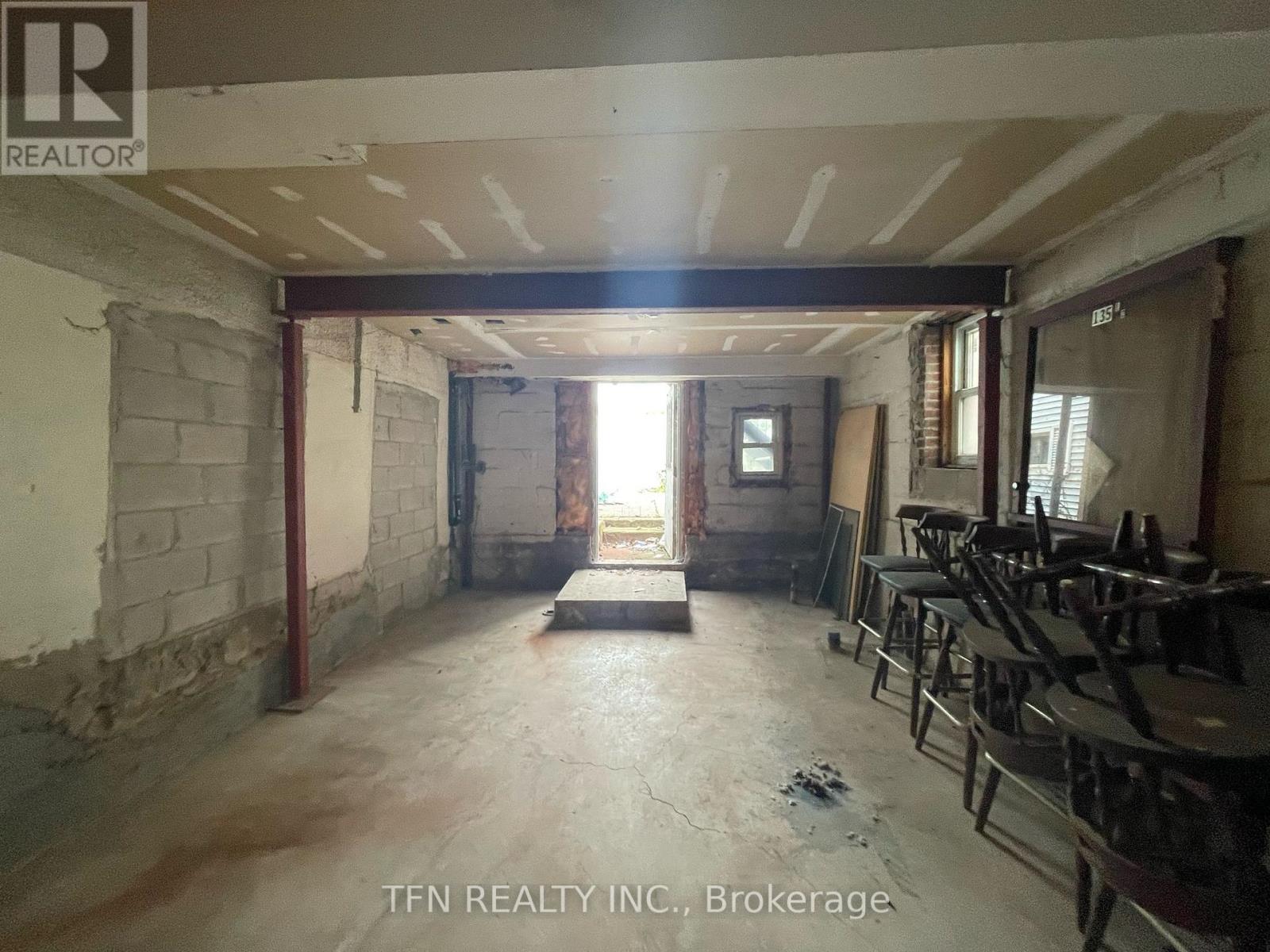 135-137 Queenston Street, St. Catharines, Ontario  L2R 2Z8 - Photo 17 - X12724628