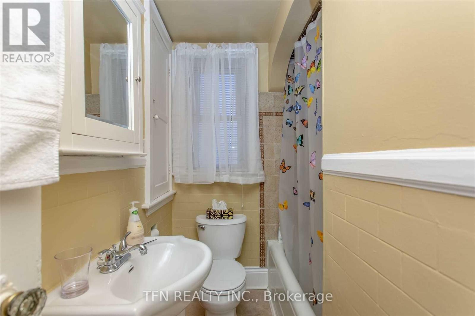 135-137 Queenston Street, St. Catharines, Ontario  L2R 2Z8 - Photo 28 - X12724628