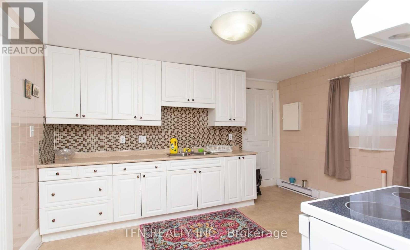 135-137 Queenston Street, St. Catharines, Ontario  L2R 2Z8 - Photo 23 - X12724628