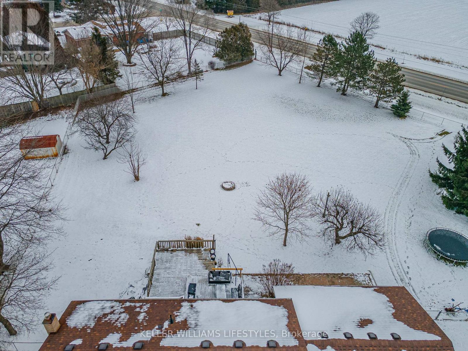 18 Hawthorn Crescent, North Middlesex, Ontario  N0M 1A0 - Photo 41 - X12605254