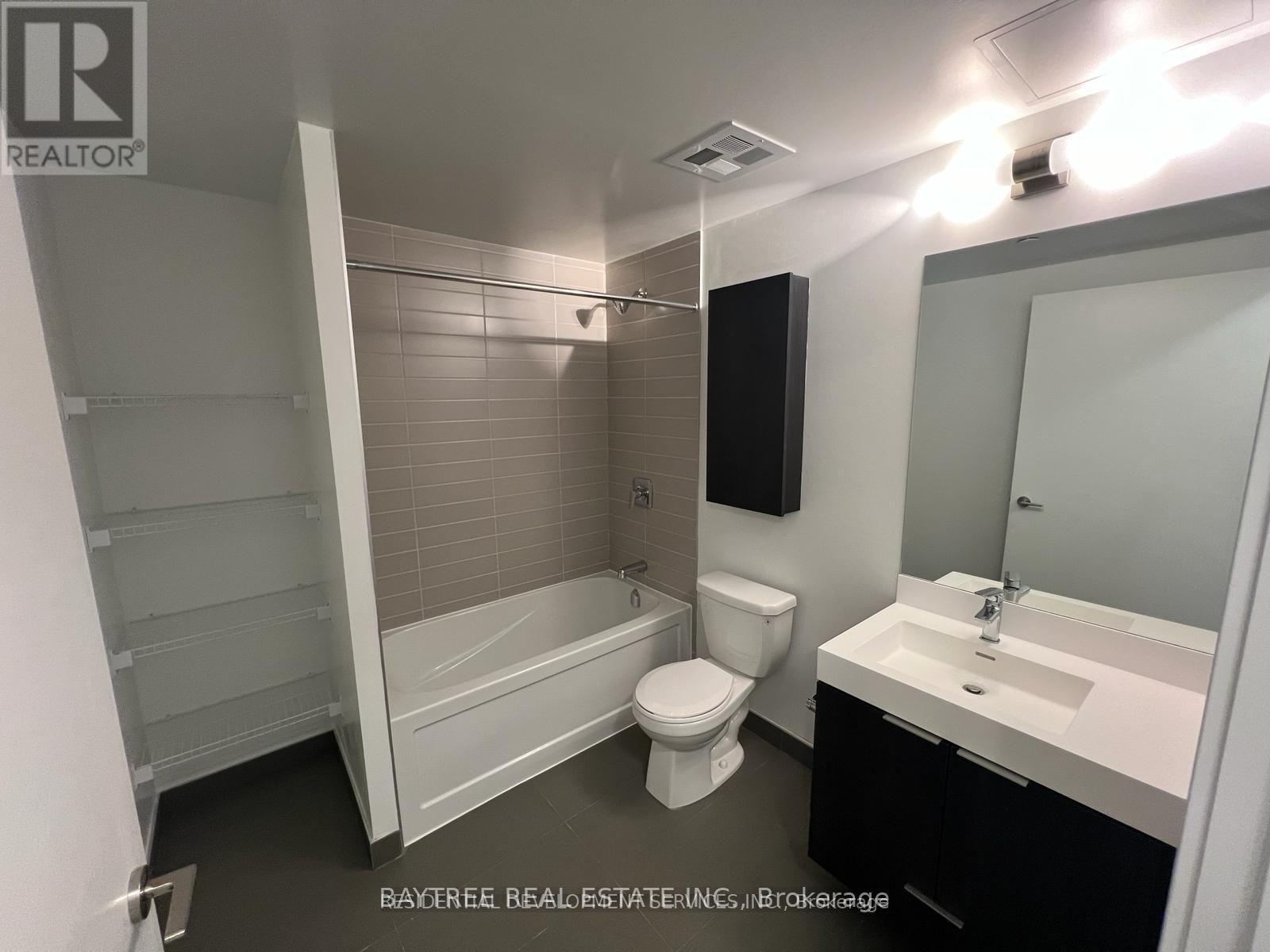 1108 - 3100 Keele Street, Toronto, Ontario  M3M 0E1 - Photo 10 - W12735536