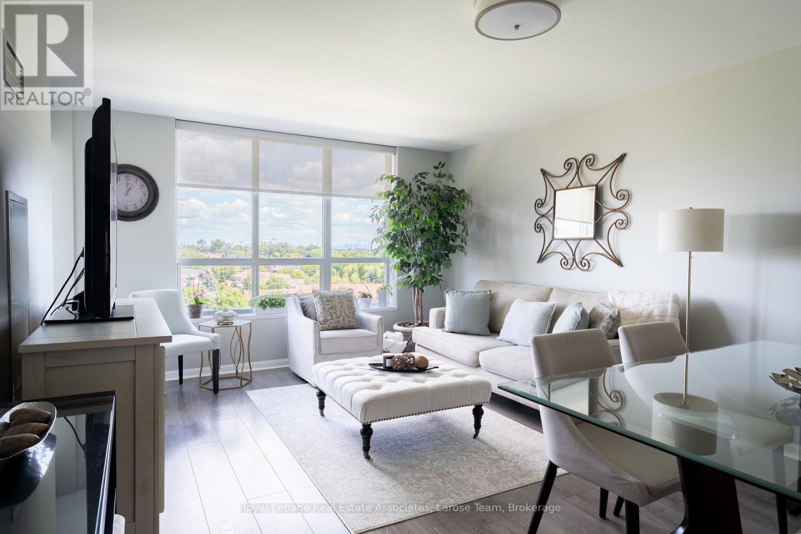 709 - 1140 Parkwest Place, Mississauga, Ontario  L5E 3K9 - Photo 11 - W12735560