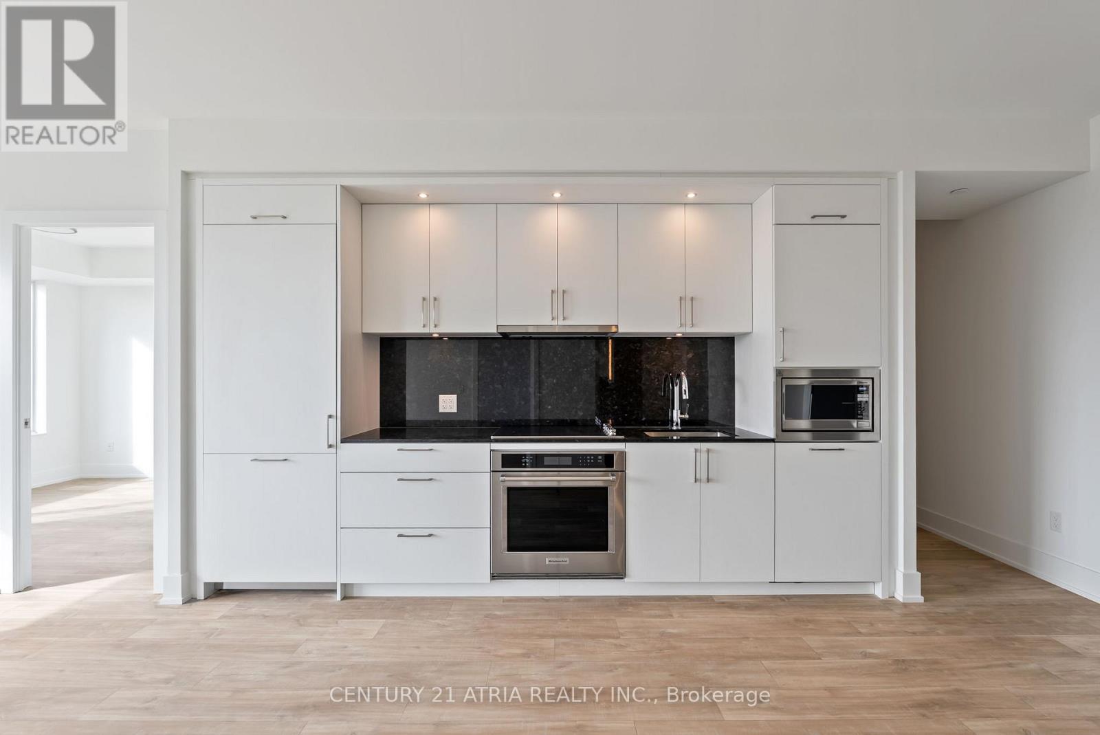 408 - 259 THE KINGSWAY, Toronto, Ontario