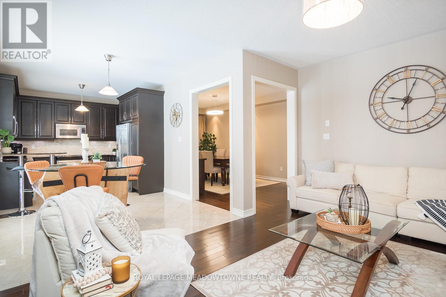 318 Malboeuf Court, Milton, Ontario  L9T 7Y5 - Photo 10 - W12735674