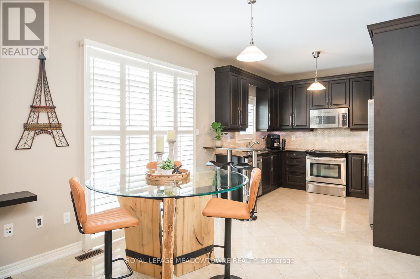 318 Malboeuf Court, Milton, Ontario  L9T 7Y5 - Photo 12 - W12735674