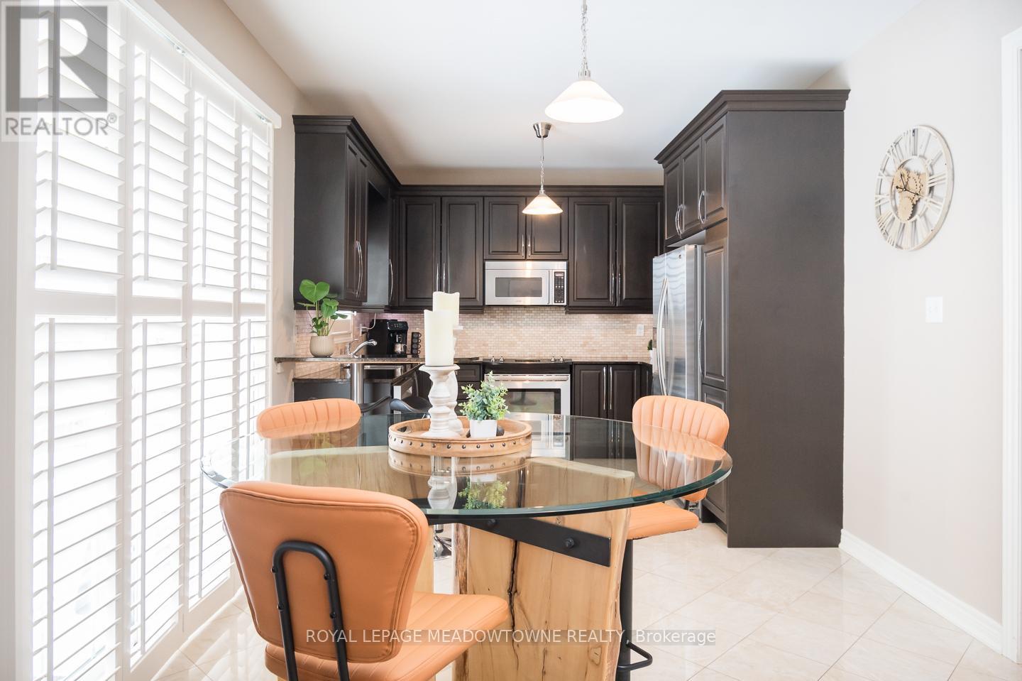 318 Malboeuf Court, Milton, Ontario  L9T 7Y5 - Photo 13 - W12735674