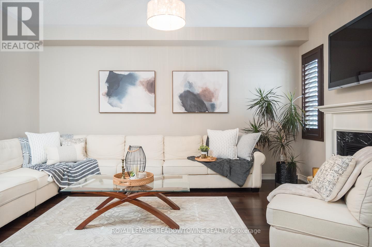 318 Malboeuf Court, Milton, Ontario  L9T 7Y5 - Photo 8 - W12735674