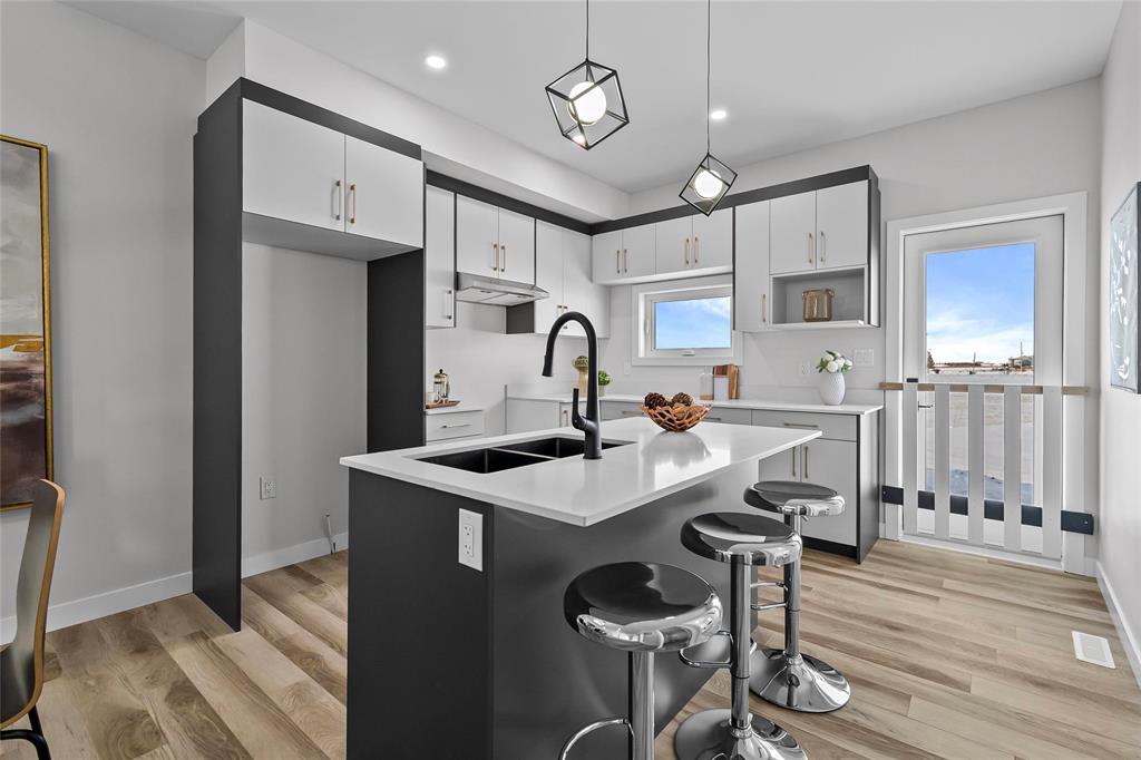 233 Numeracy Lane, Winnipeg, Manitoba  R2P 3A6 - Photo 11 - 202601278