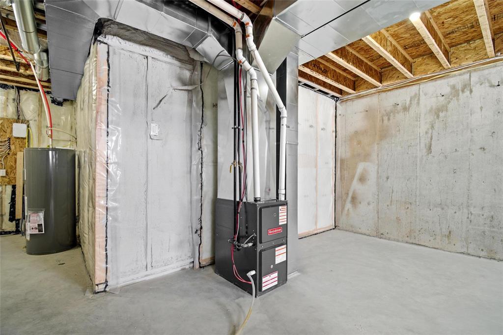 233 Numeracy Lane, Winnipeg, Manitoba  R2P 3A6 - Photo 32 - 202601278