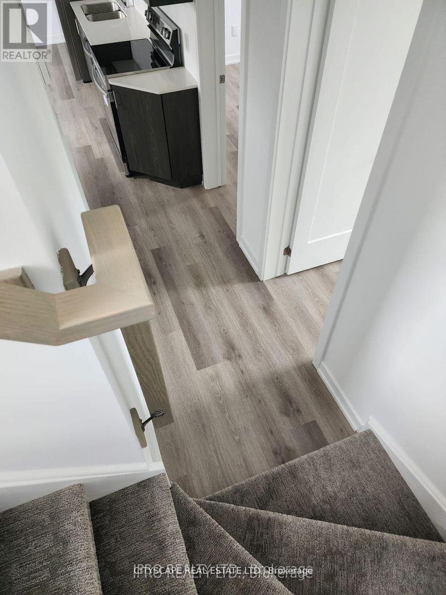 814 - 4263 Fourth Avenue, Niagara Falls, Ontario  L2E 0C2 - Photo 4 - X12735544