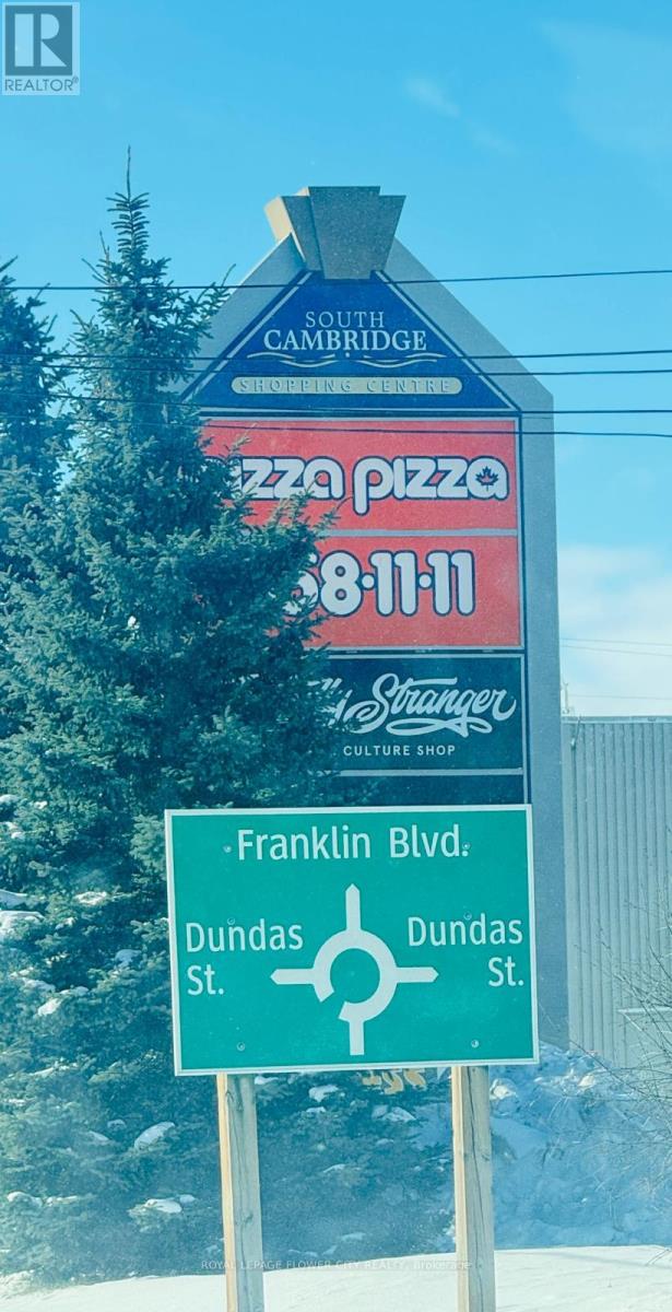 16 Seahorse Common, Cambridge, Ontario  N1T 0H3 - Photo 1 - X12735612