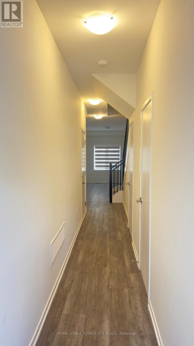 16 Seahorse Common, Cambridge, Ontario  N1T 0H3 - Photo 8 - X12735612