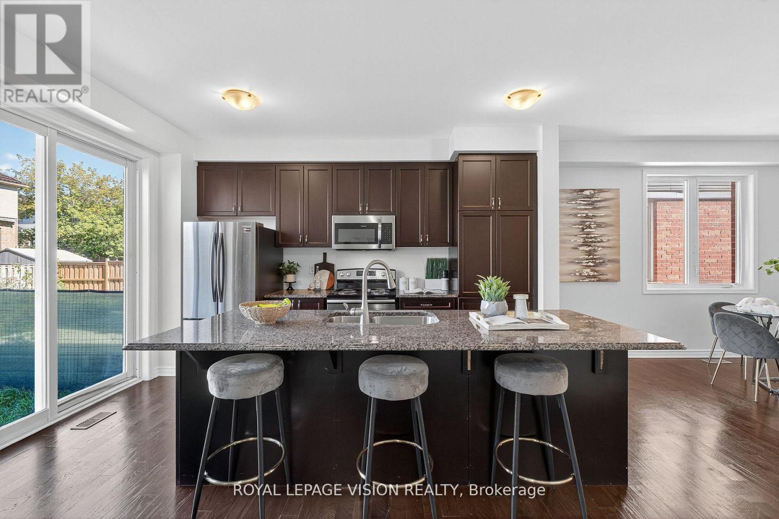 43 Watermill Street, Kitchener, Ontario  N2P 2X6 - Photo 4 - X12735650