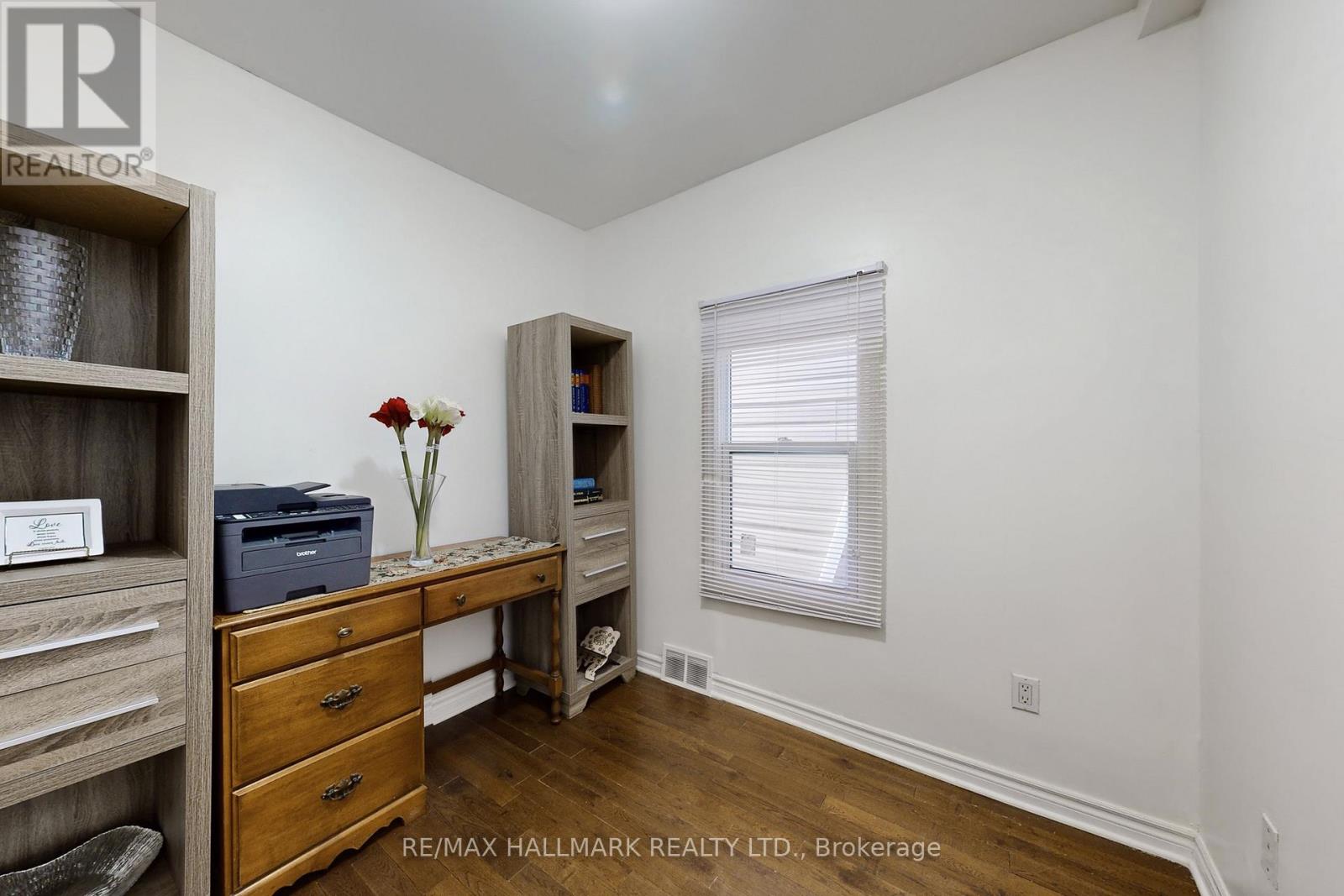 4 King Edward Avenue, Toronto, Ontario  M4C 5J6 - Photo 22 - E12674200