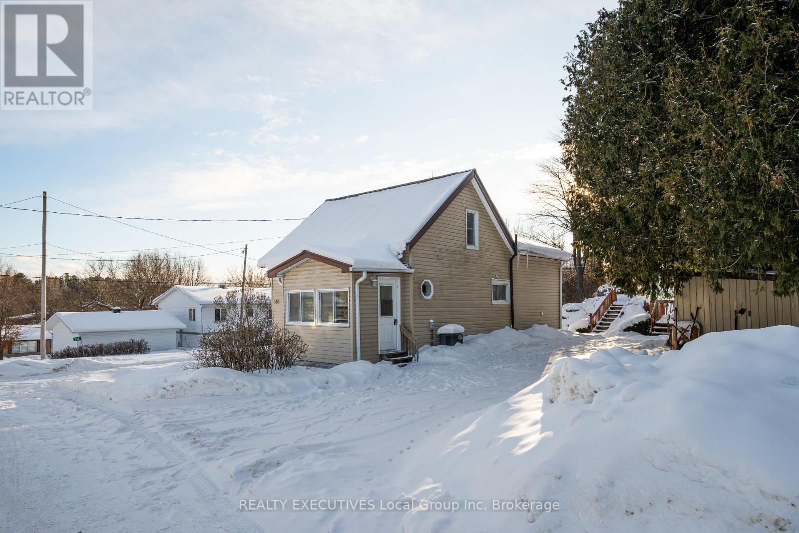 151 King Street, Callander, Ontario  P0H 1H0 - Photo 3 - X12735878