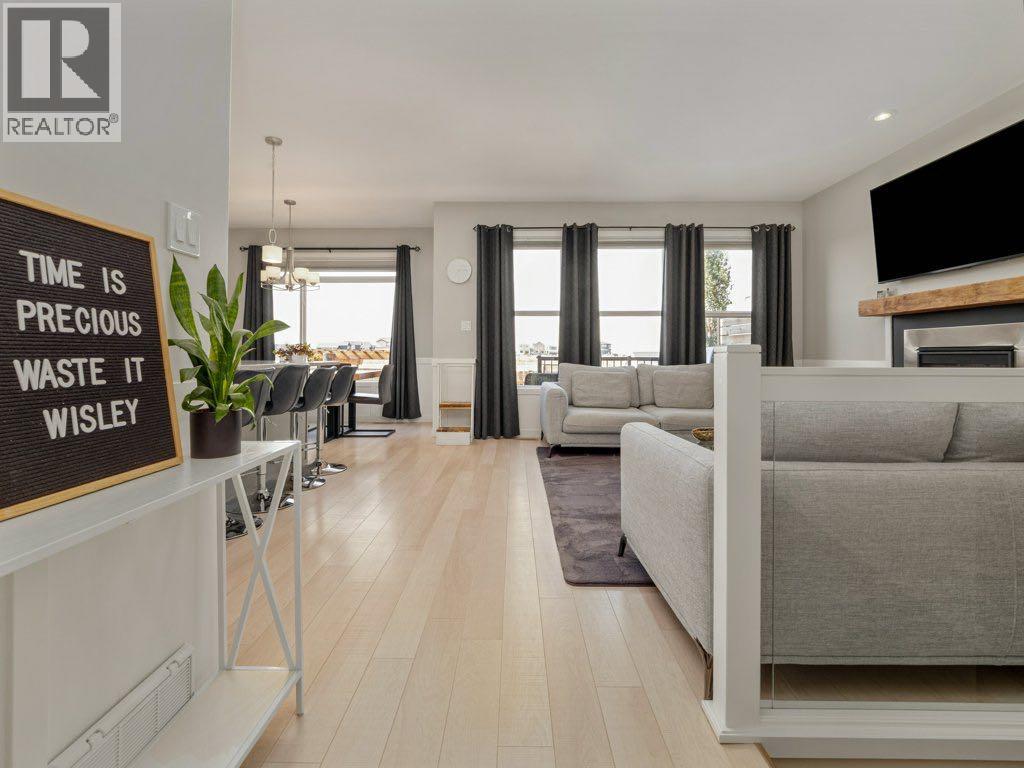 102 Blackwolf Bay N, Lethbridge, Alberta  T1H 7E9 - Photo 9 - A2281852