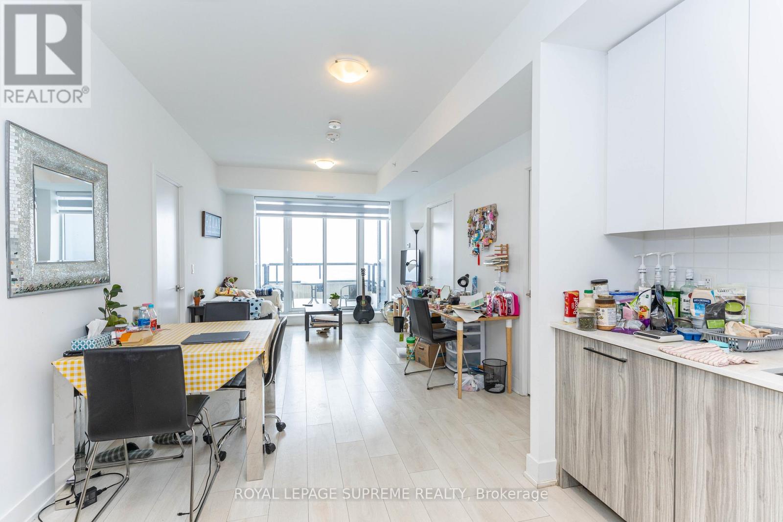 2010 - 297 Oak Walk Drive, Oakville, Ontario  L6H 3R6 - Photo 10 - W12726110